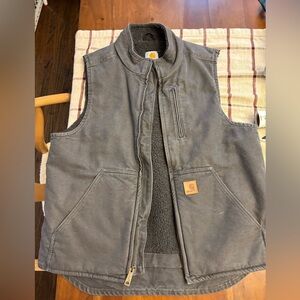 Men’s Carhartt Vest - Grey Medium
Sherpa Lined
Never smoked in.